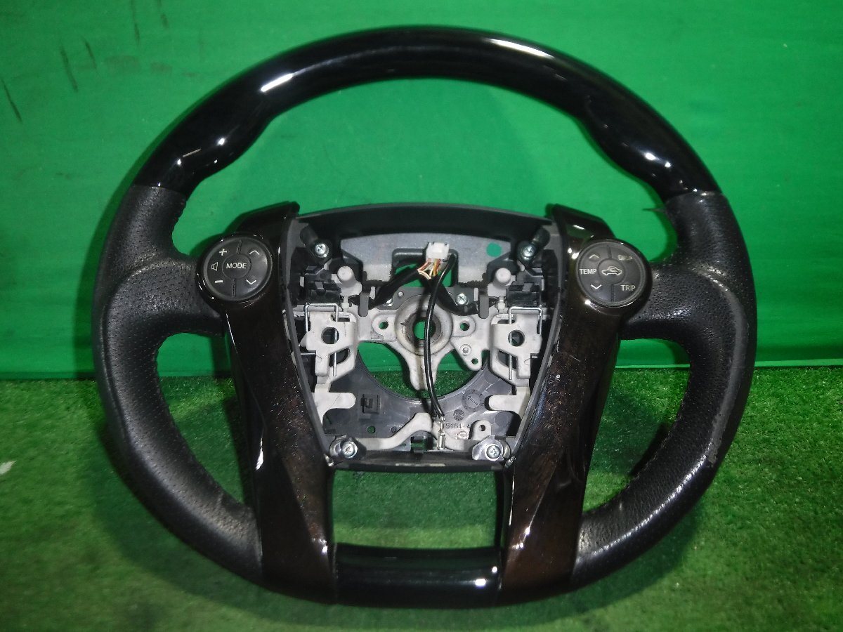 【ヤ①】トヨタ　プリウス　ZVW30　後期　純正　ステアリング　レザー/黒木目/茶木目　エアバック無/インフレーター欠品/パッド無　スイッ