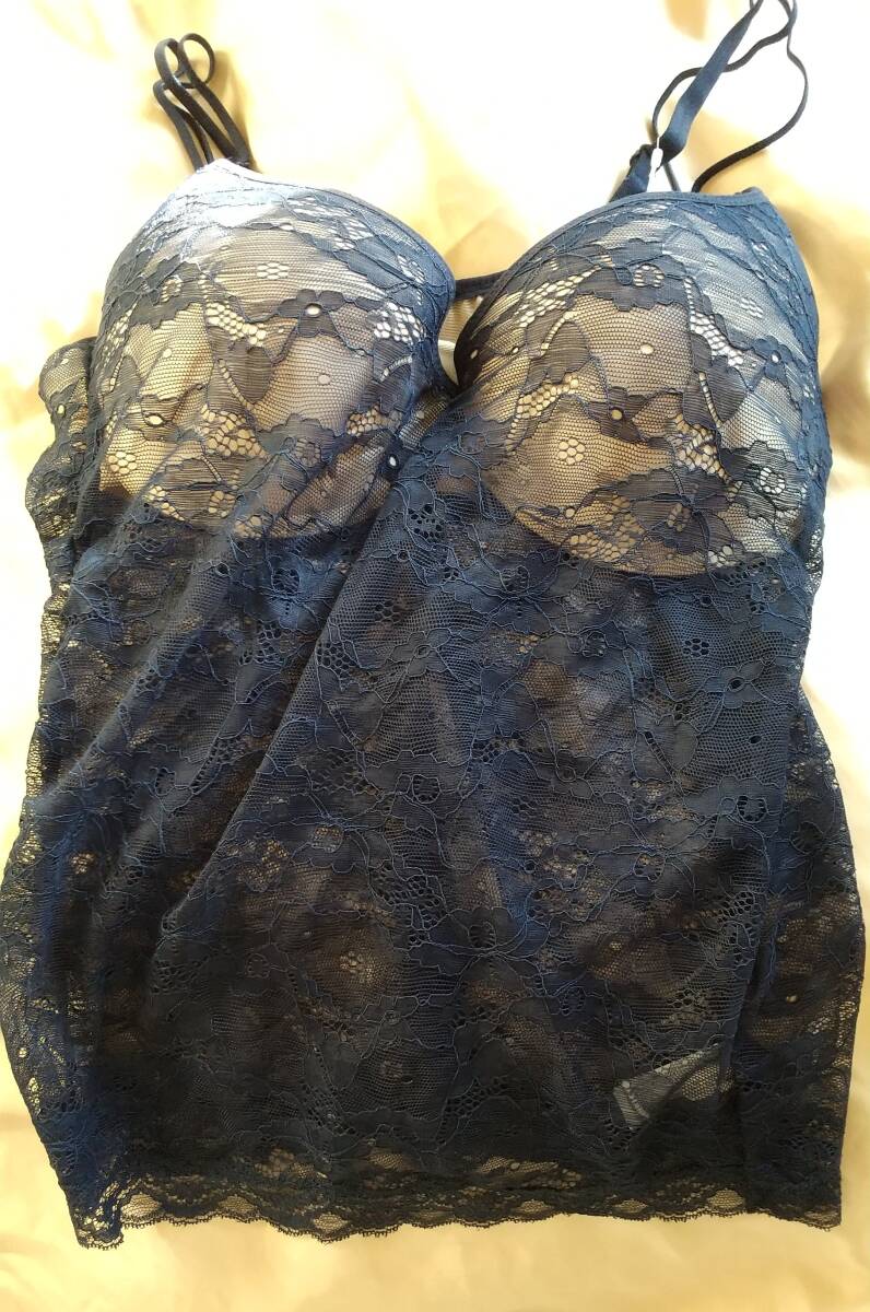 ★☆★tu-hacci　ツーハッチ 驚異のキープ力！ブラがいらないレースキャミソール ワイヤー&カップ付き　ネイビー　LG　未使用品★☆★