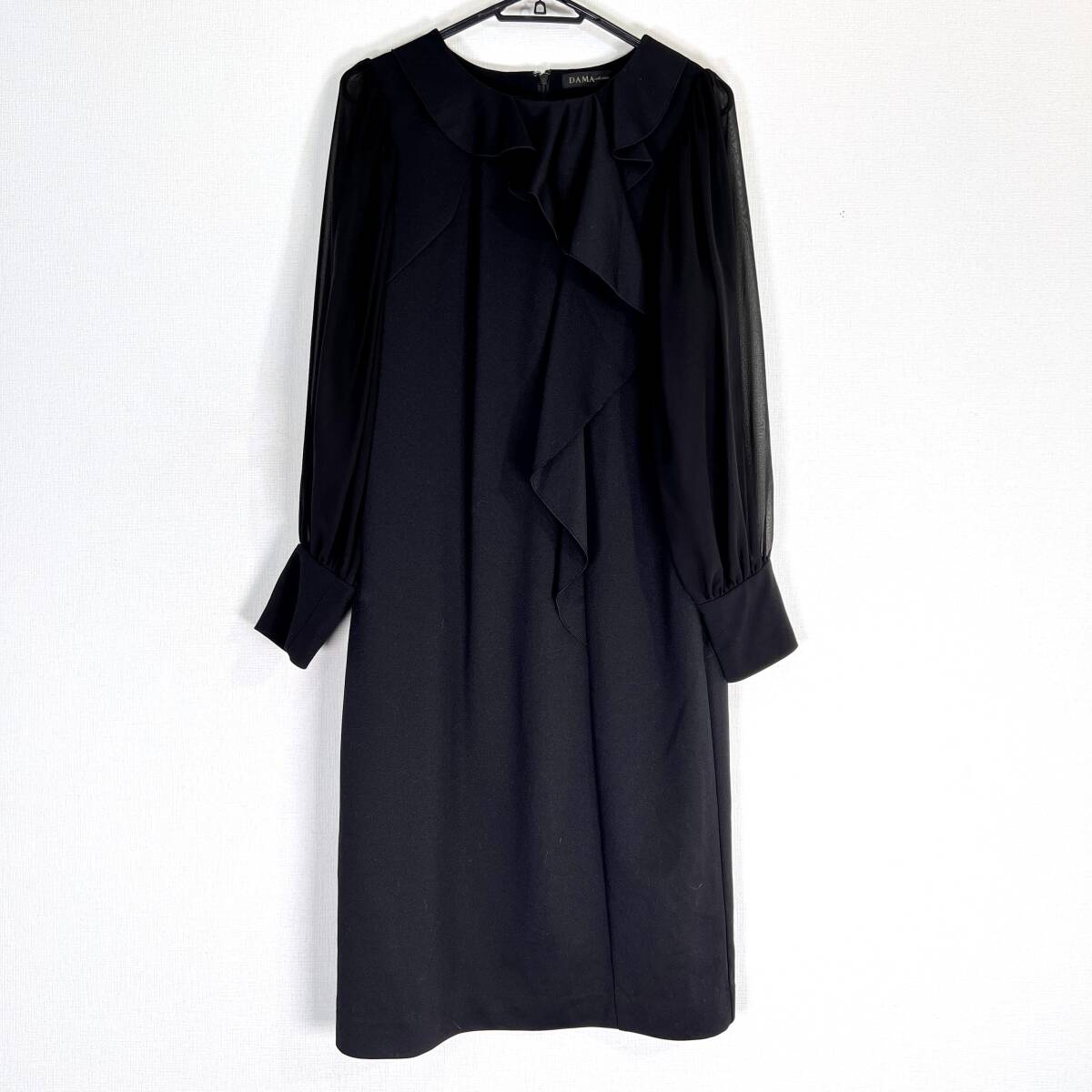 【DAMA collection】ダーマコレクション ブラック フリル シアー袖 長袖 ひざ丈ワンピース フォーマル セレモニー レディース 11AR【c044】