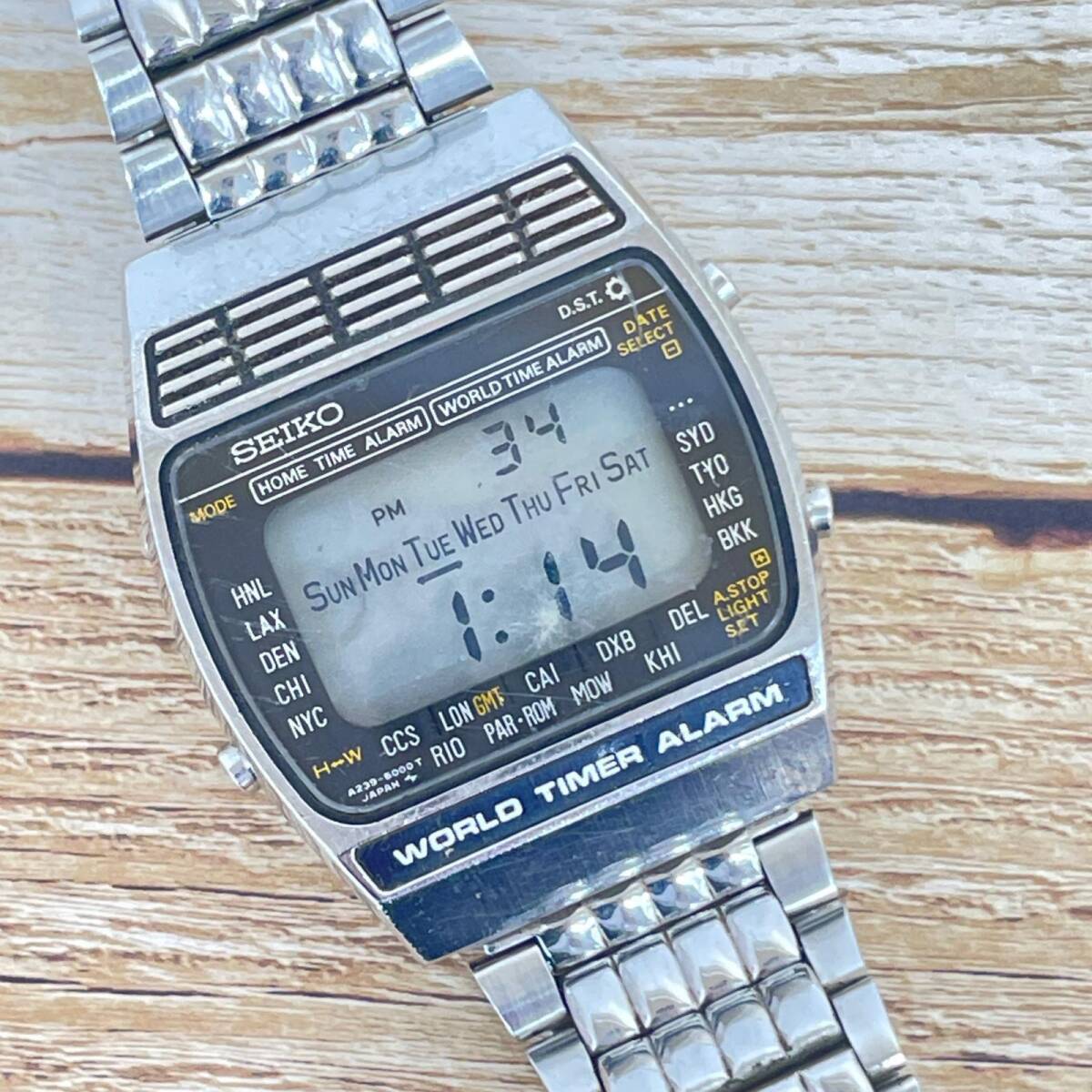 セイコー アトラスワールドタイムアラーム デジタル クォーツ A239-5000 メンズ アンティーク腕時計 稼働品 SEIKO 中古 ◆2008