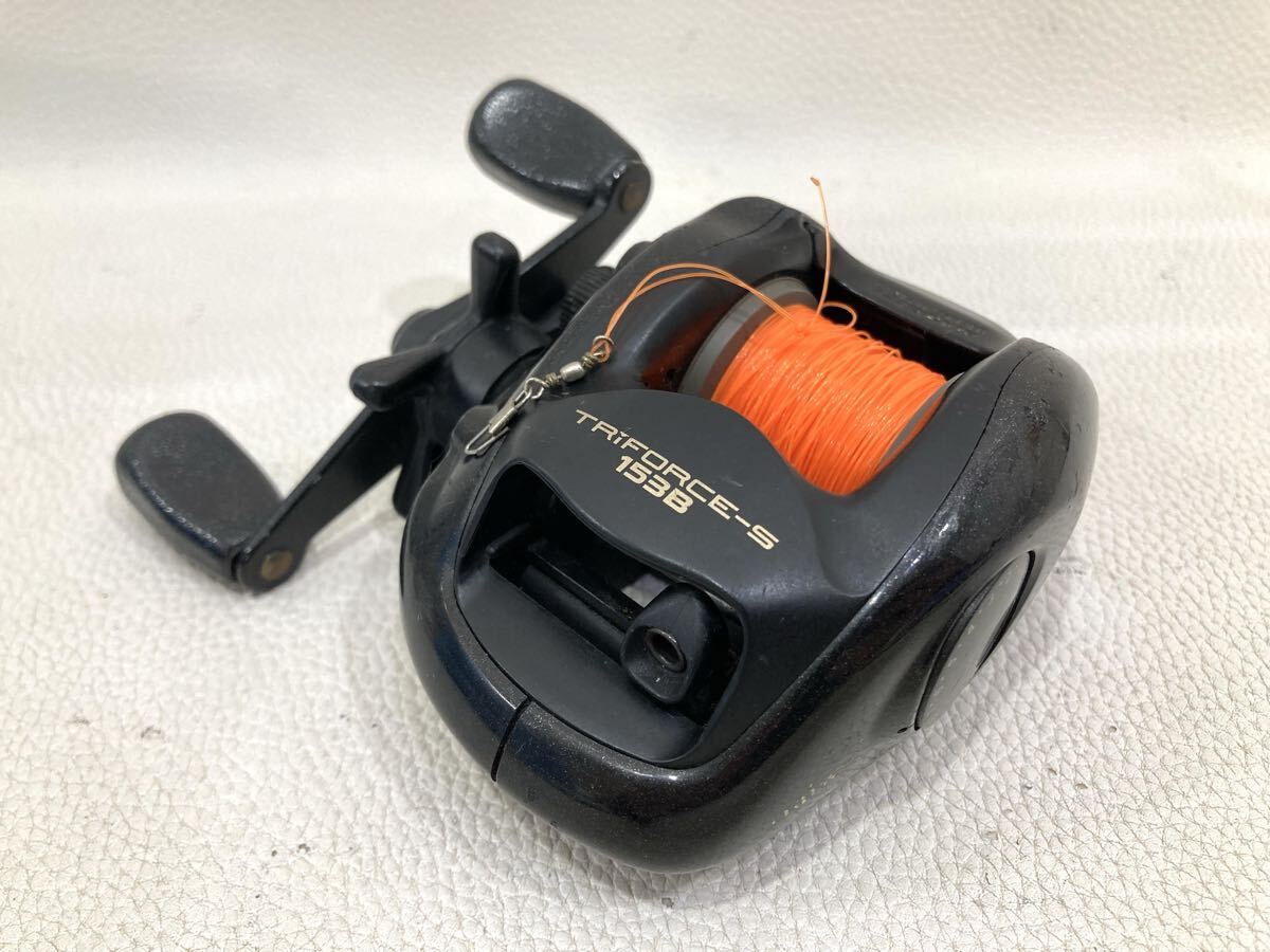 R5L712◆ ダイワ Daiwa ベイトリール TRIFORCE-S 153B 釣り具