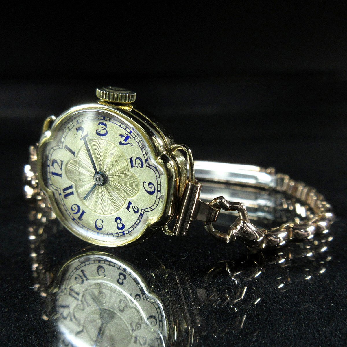 1925年 英国 アンティーク 18金 シャンパンギョーシェ ブルーエナメル アラビア 21mmケース レディース 手巻 時計 A49