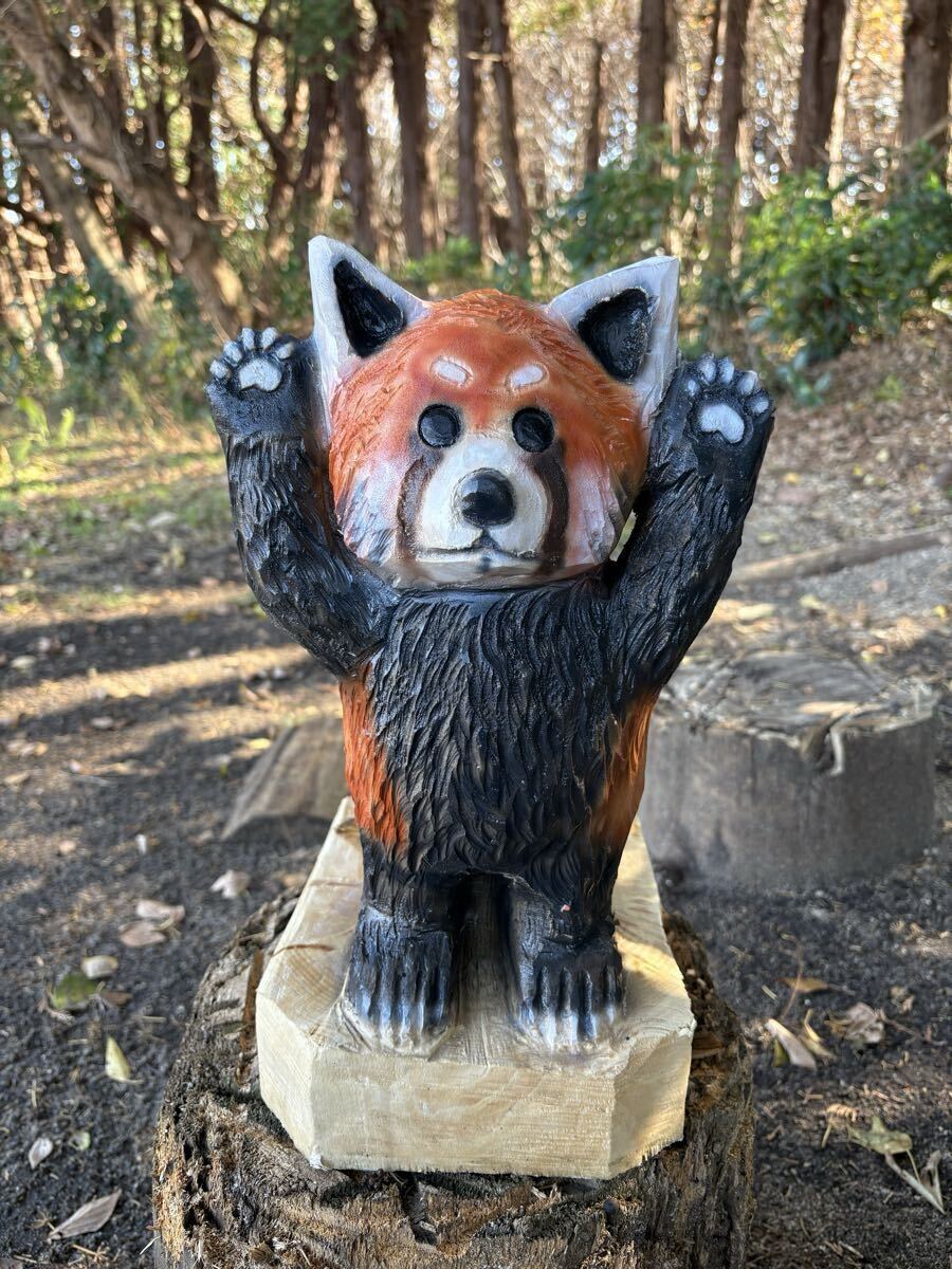 レッサーパンダ 威嚇 チェンソーアート高さ37センチ横20センチ 奥行28センチ 置物 イチョウ 木彫り 彫刻 木製 アンティーク オブジェ 動物