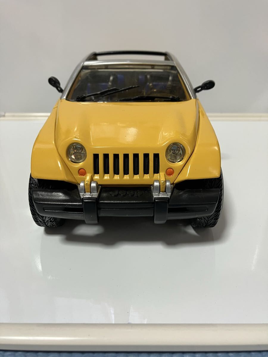  1/18 マッチボックス matchbox JEEP ジープスター　jeepstar イエロー 中古品