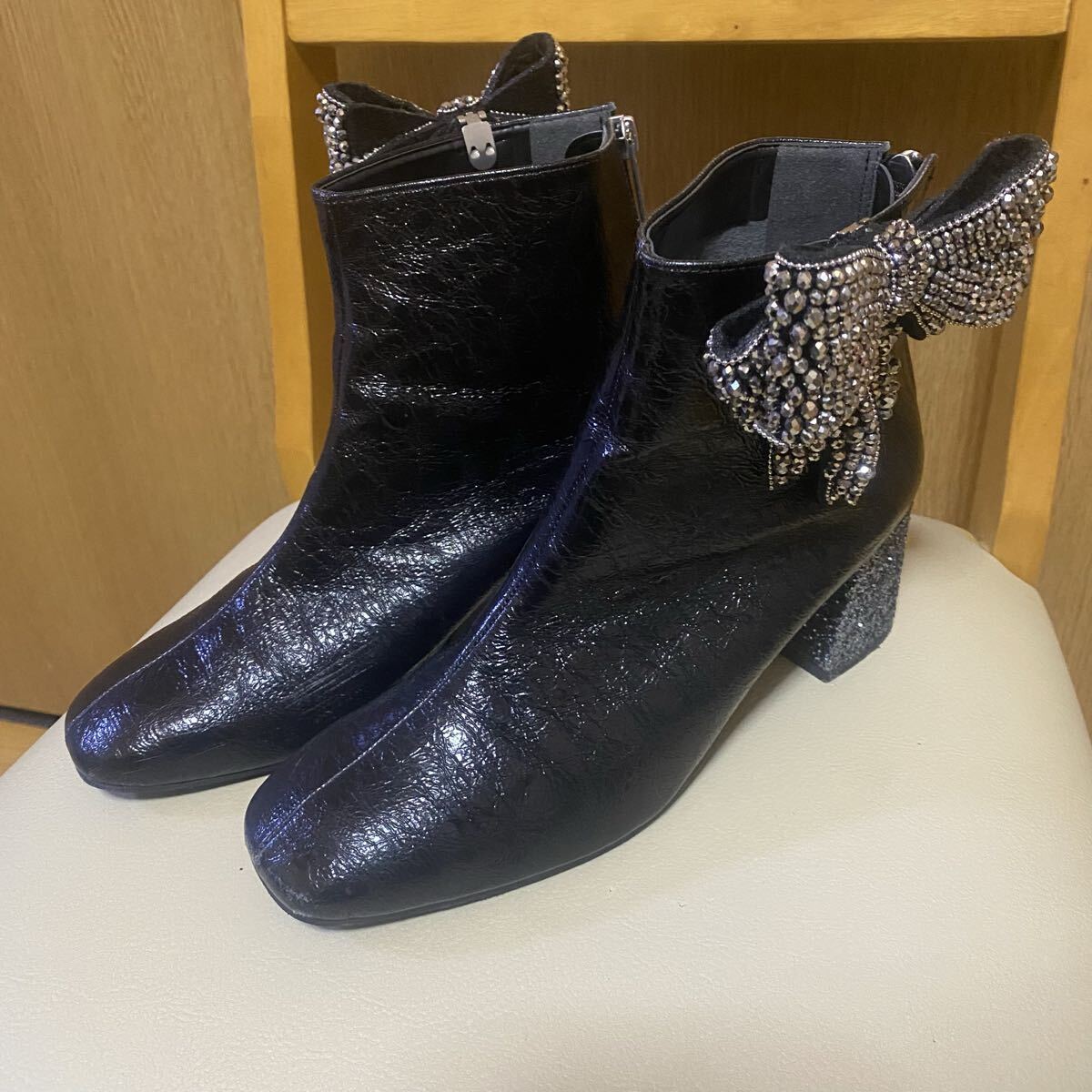 ESPERANZA/En Punto エスペランサ エンプント ショートブーツ Lサイズ 24.5cmくらい スタッズリボンの着脱可能チャーム付き フェイクレザー