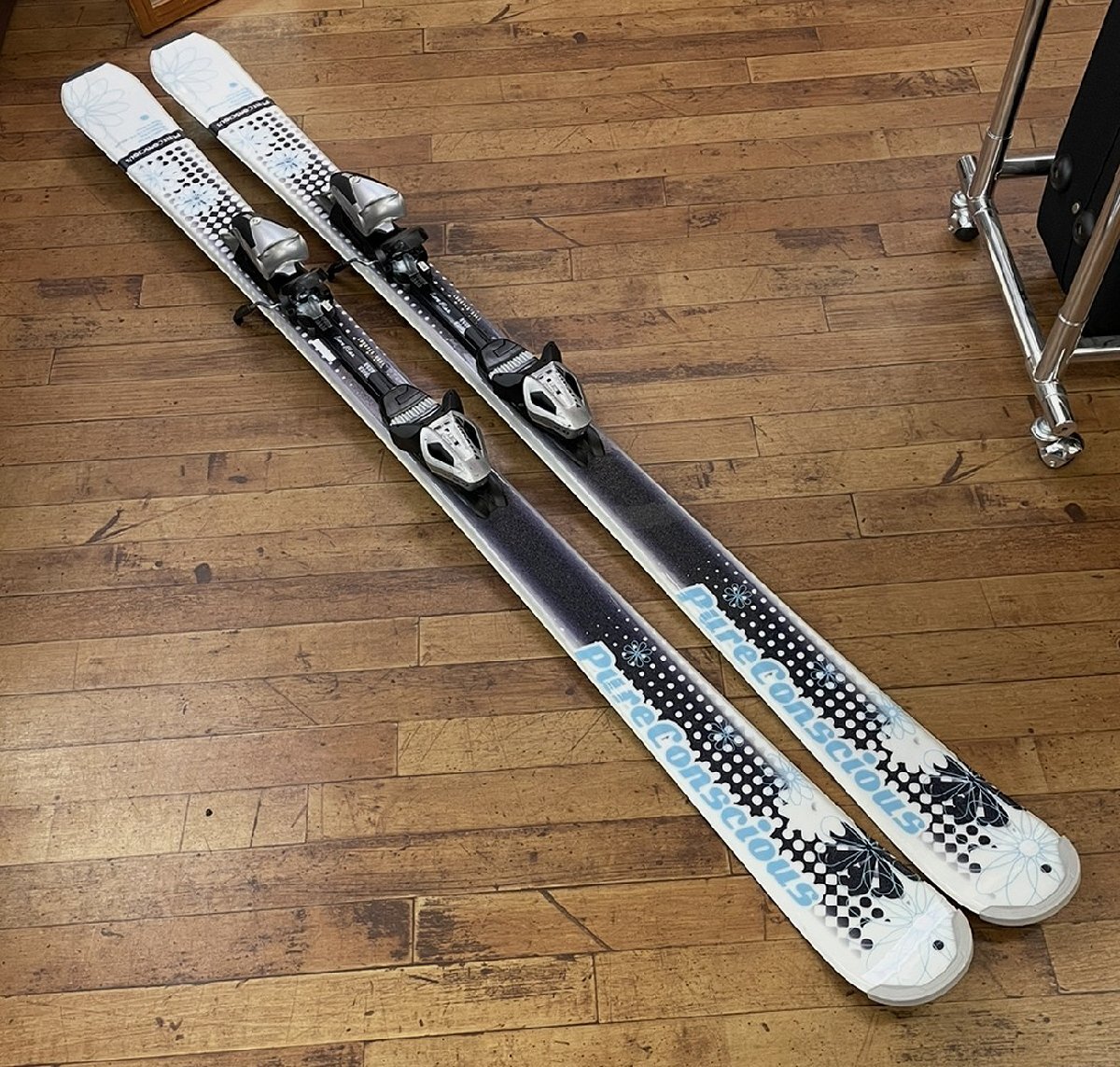 PURE CONSCIOUS 156 レディース カービングスキー TYROLIA LRX9.0 ビンディング ピュアコンシャス チロリア