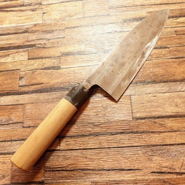 菊一文字 出刃包丁 研ぎ済 水牛柄 虫食いあり 菊一文字別作 185mm