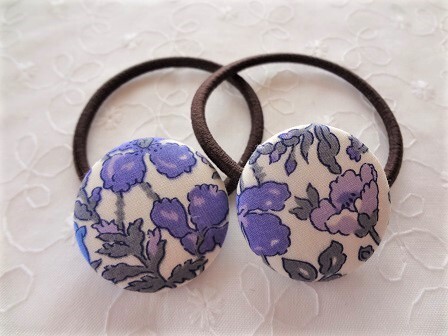 *ハンドメイド*リバティ*Meadow/紫*２７ｍｍ*ヘアゴム*２個セット*