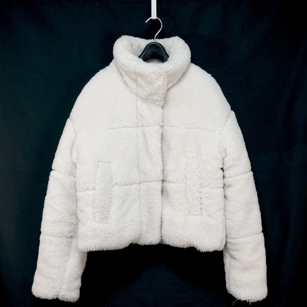 alo アロー Sherpa Snow Angel Puffer ボア パフィ ジャケット ホワイト Mサイズ W4473R
