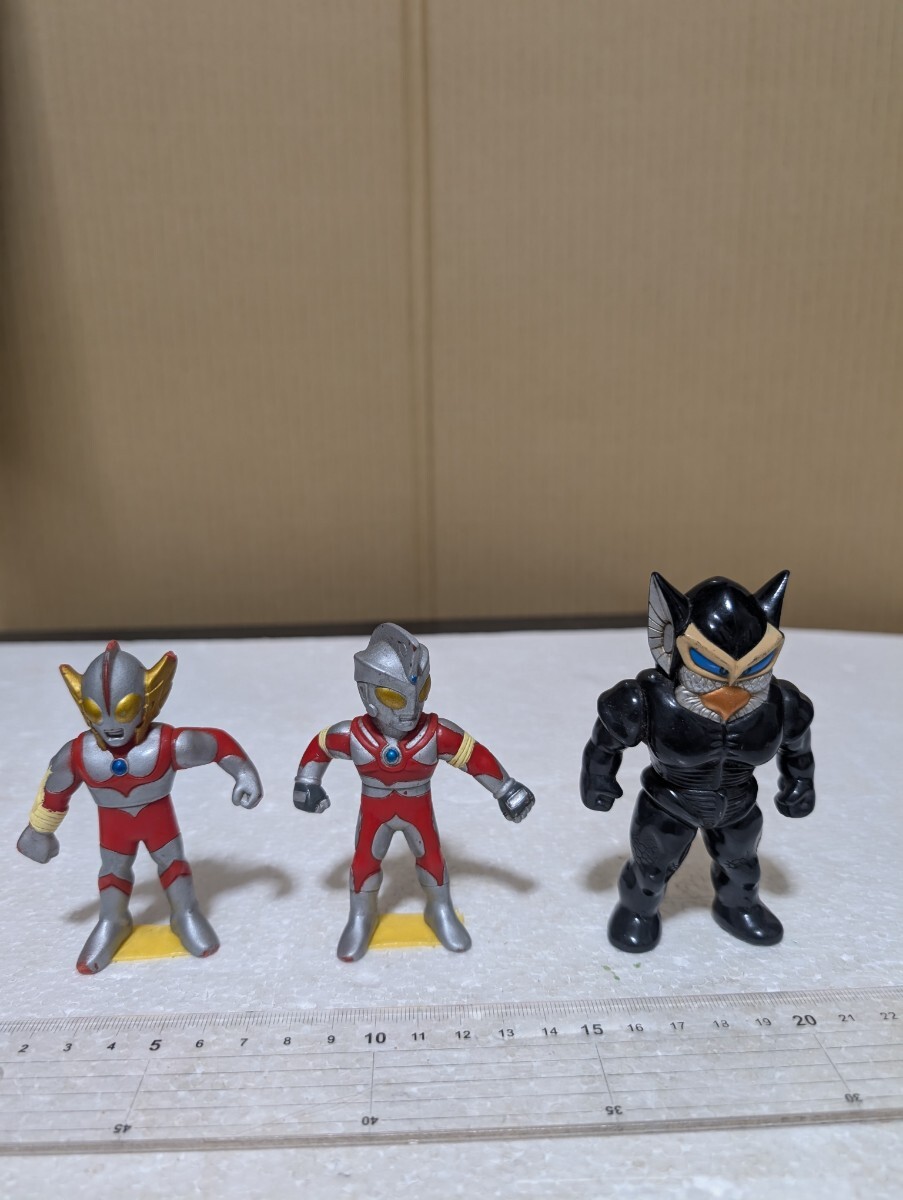 1995年 BANDAI バンダイ ウルトラマン超闘士激伝 ソフビフィギュア 2体 ユタカ YUTAKA メフィラス星人 MADE IN JAPAN ULTRAMAN
