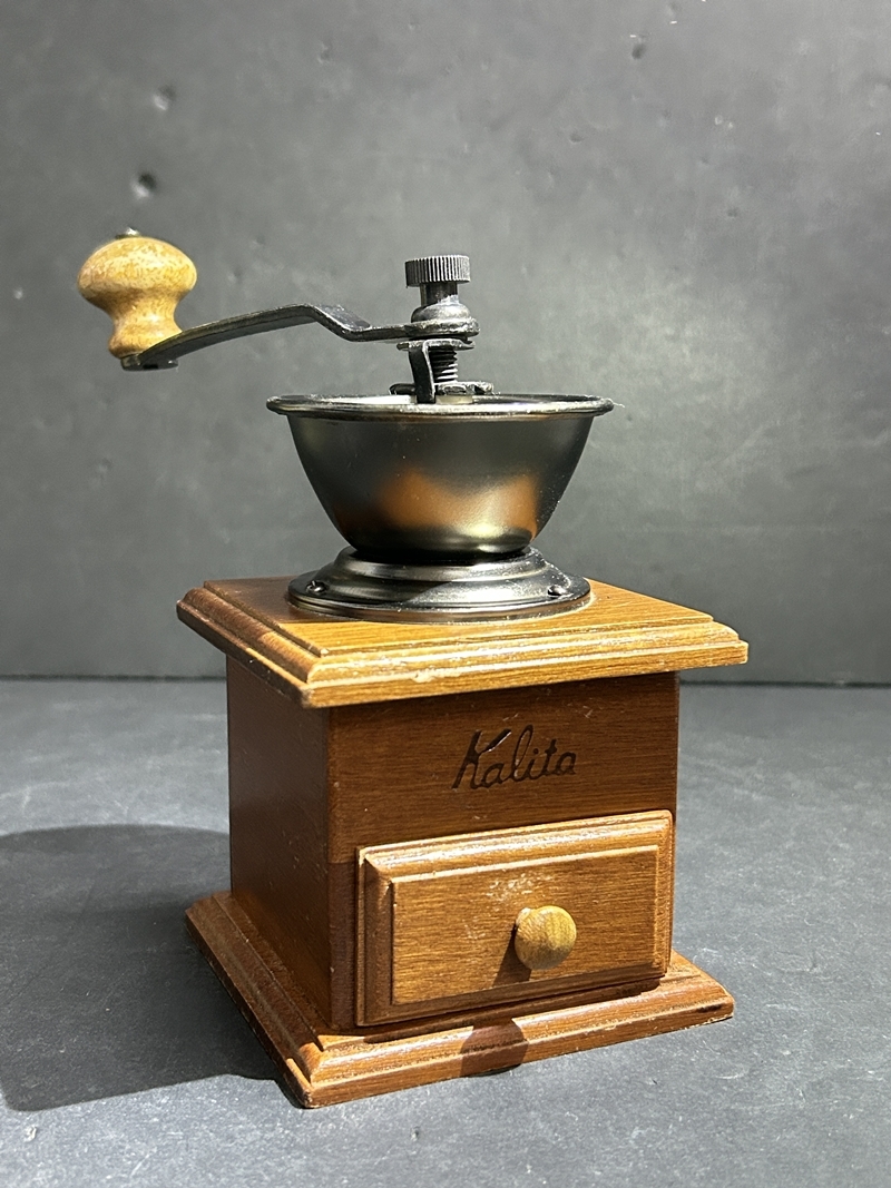 ● コレクター必見 カリタ 木製 ミル 手動 豆挽 コーヒー豆 珈琲 コーヒー 雑貨 飾り 置物 コレクション kr159