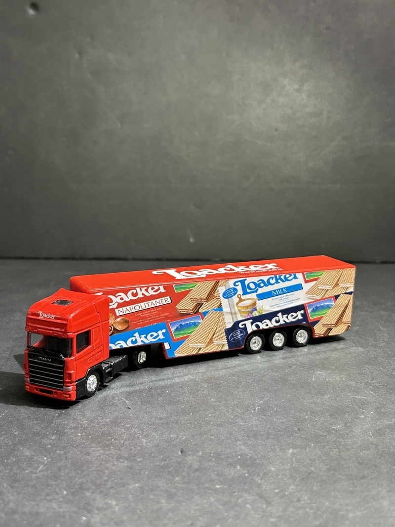● コレクター必見 Loacker ローカー ミニカー トレーラー 車 雑貨 飾り 置物 インテリア コレクション kr162