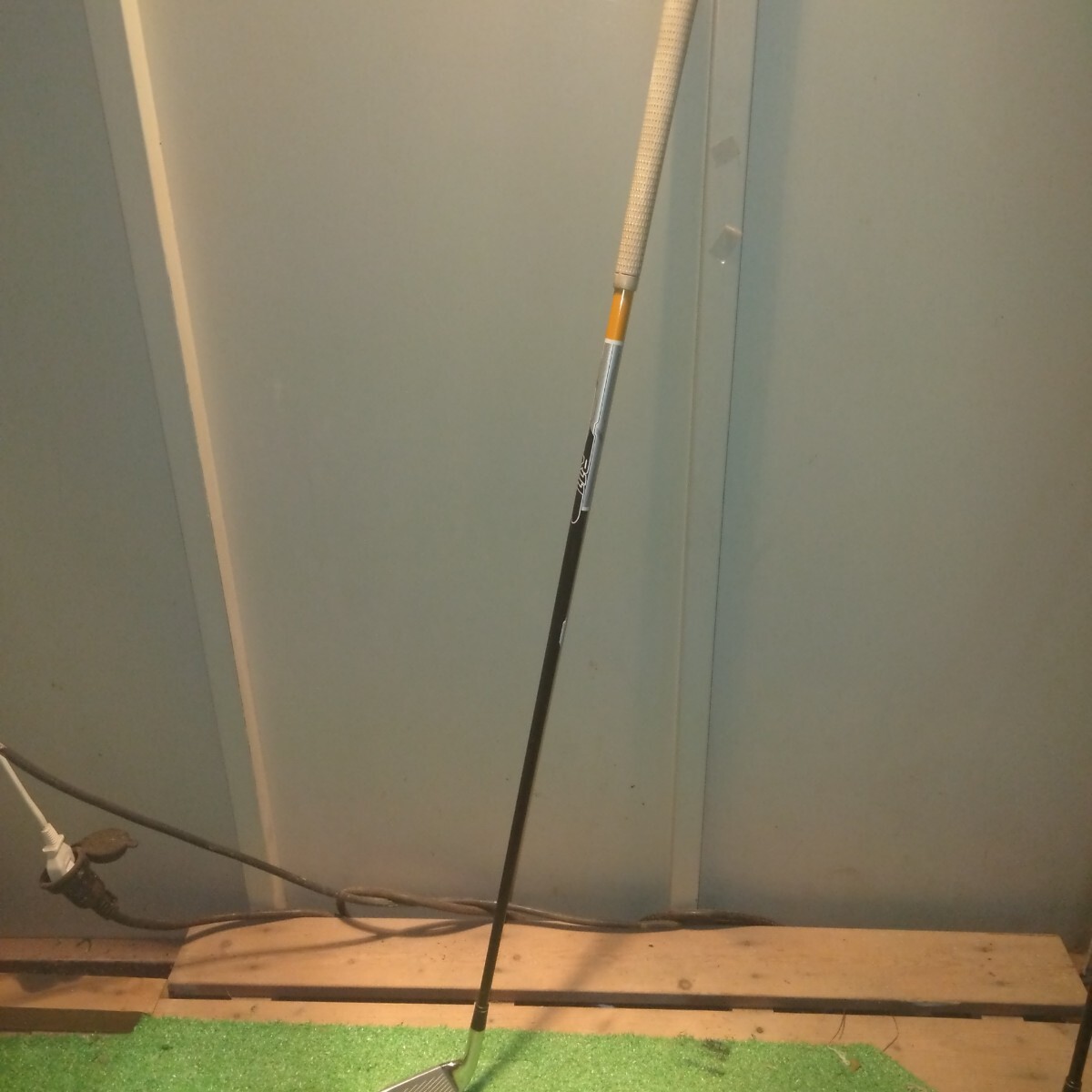 ゴルフクラブ　アイアン　6番アイアン　テーラーメイド　TaylorMade　R11 motore TM 6.5i FLEX　R 中古品