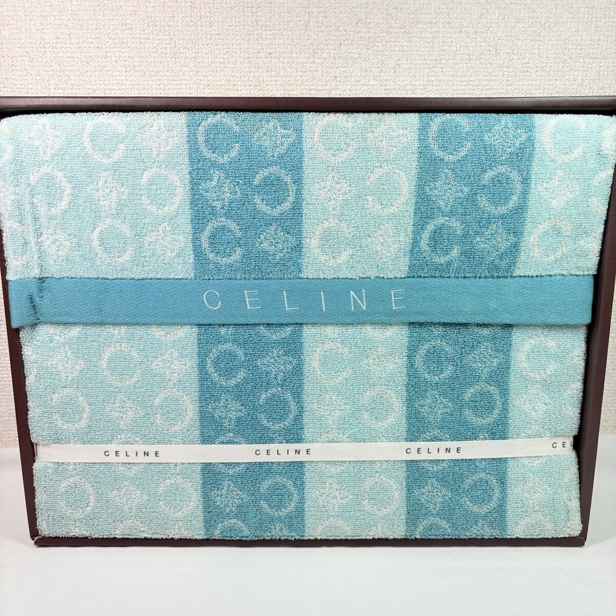 美品未使用品　CELINE セリーヌ　Cマカダム総柄　タオルケット　ブルー　ギフト　140×190cm