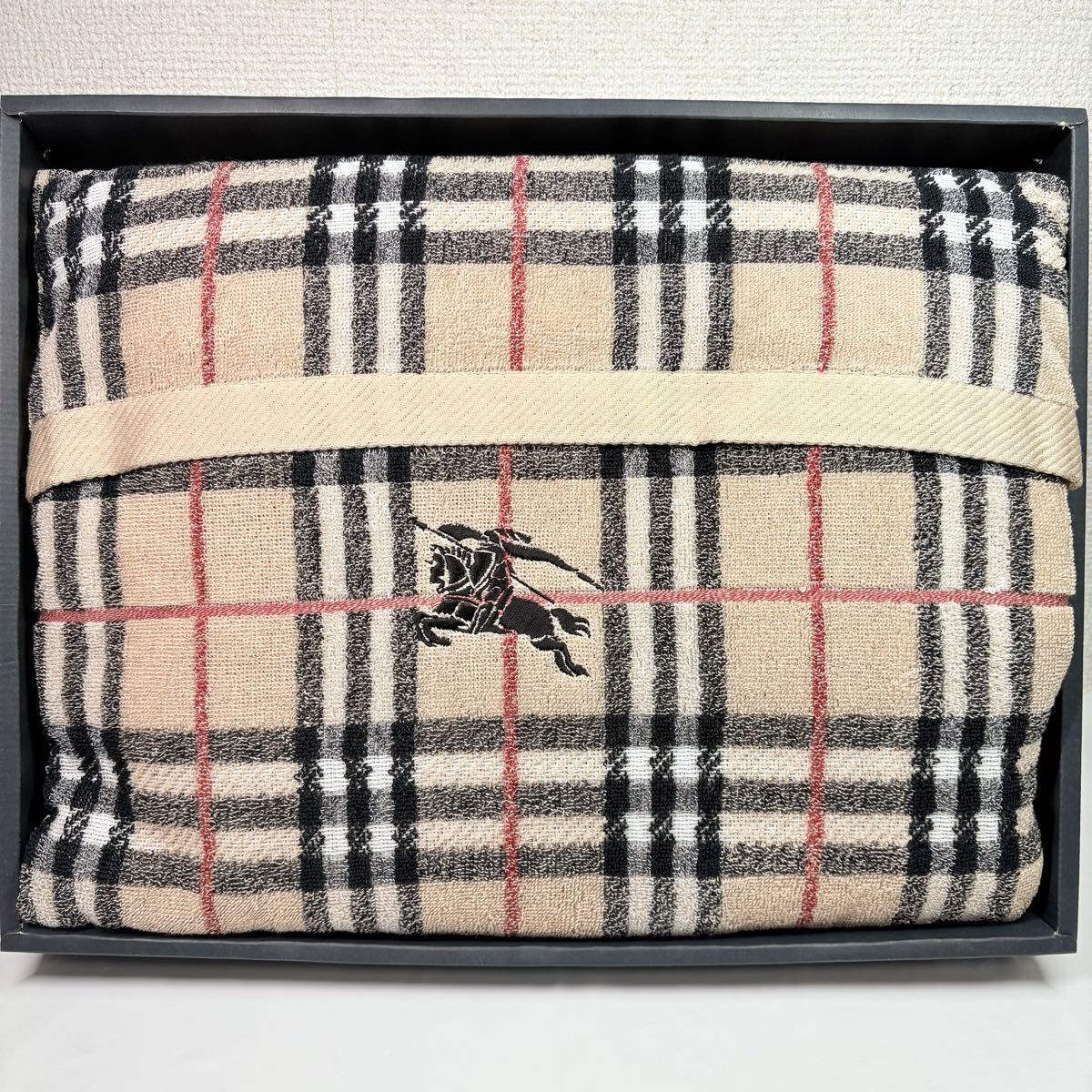 美品未使用品　 BURBERRY LONDON バーバリーロンドン　ノバチェック　ベージュ　タオルケット　140×190cm 