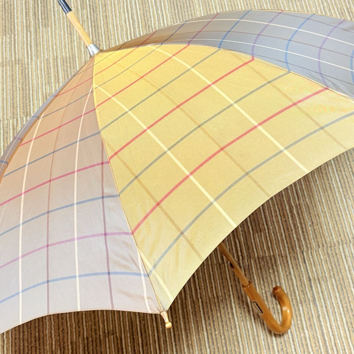 Burberrys オールドバーバリー　玉虫カラー　晴雨兼用長傘　メンズ　レディース　レトロ　木製アンブレラ