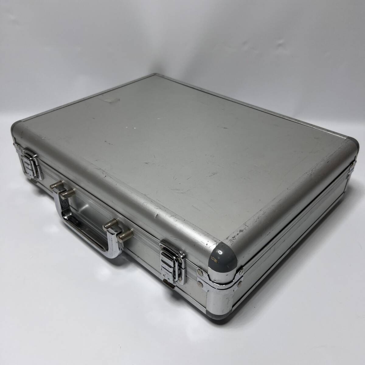 アルミケース 外寸 約 W350xD260xH90 ★693
