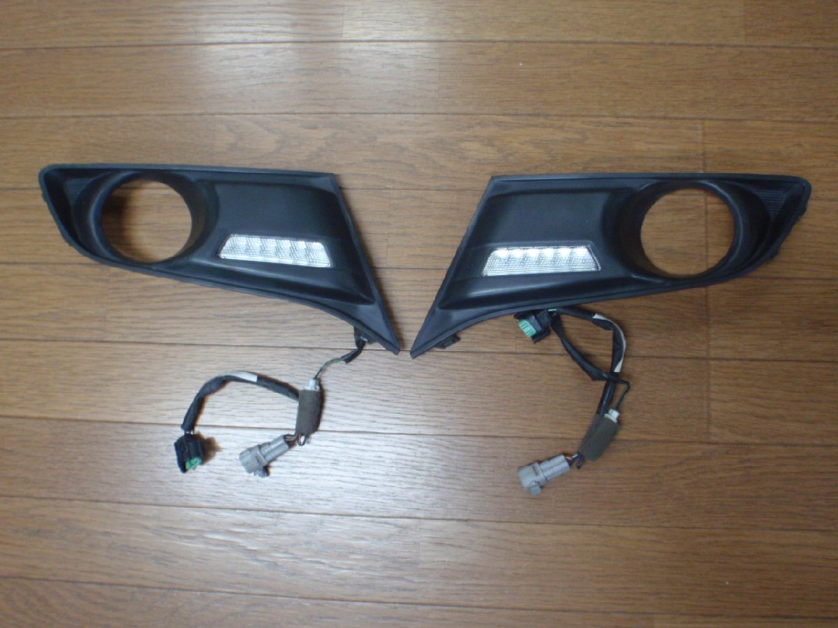 ソリオ　ＭＡ１５Ｓ　純正オプション　フォグランプカバー左右セット　デイライト　イルミネーション　ＬＥＤ
