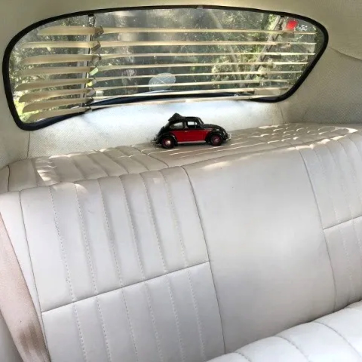 リアウィンドー 窓 ベネチアン ブラインド `アイボリー ベージュ 固定スラット フォルクスワーゲン VW T1 空冷VW ビートル 1958-1964