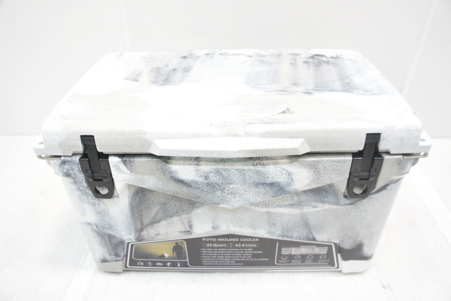 福岡)ROTO-MOLDED COOLER ハードクーラーボックス 45QT/42.6L F251219j4 NN19C