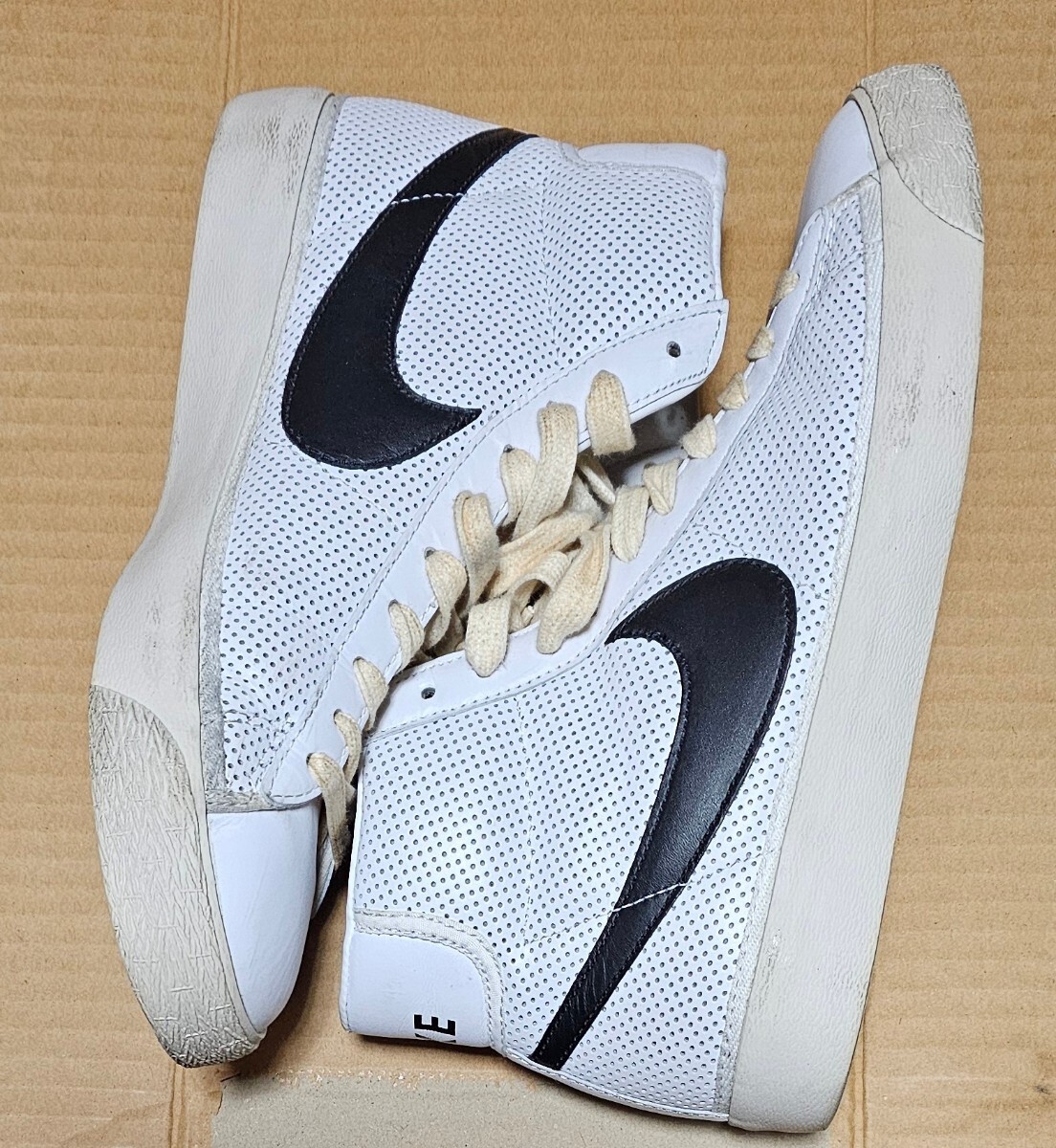 ナイキ NIKE BLAZER MID VINTAGE ブレーザー ミッド ヴィンテージ スニーカー シューズ 26.5cm VNTG(ジョーダン　オリジナル