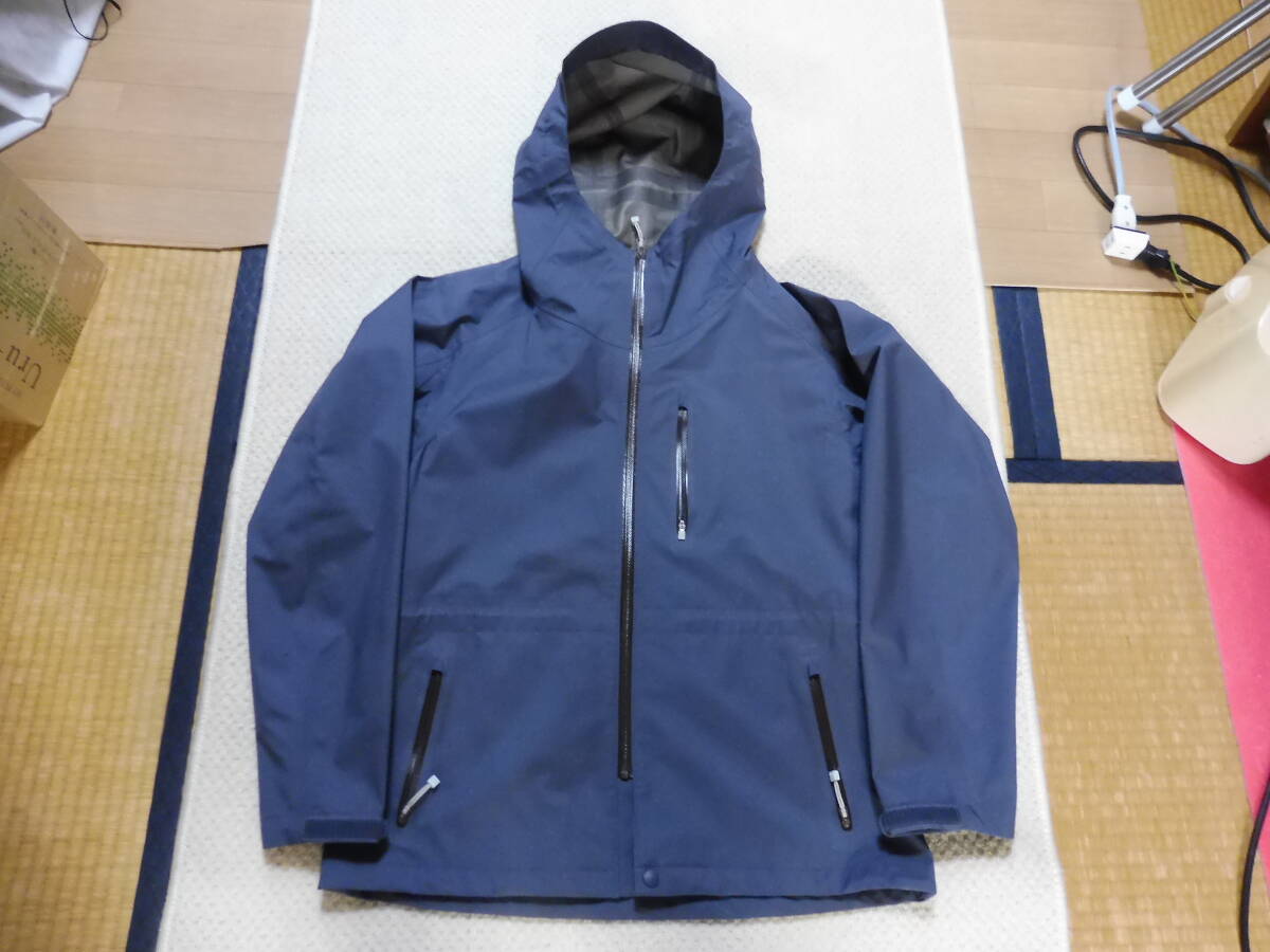 ユニクロ UNIQLO 01-31-2F002A ブロックテックパーカー サイズ：Ｌ