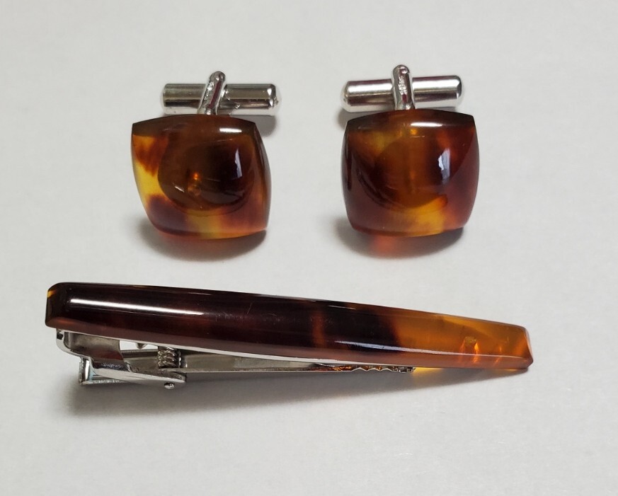 べっ甲 タイピン＆カフスボタン メンズ アクセサリー 12,4g 美品