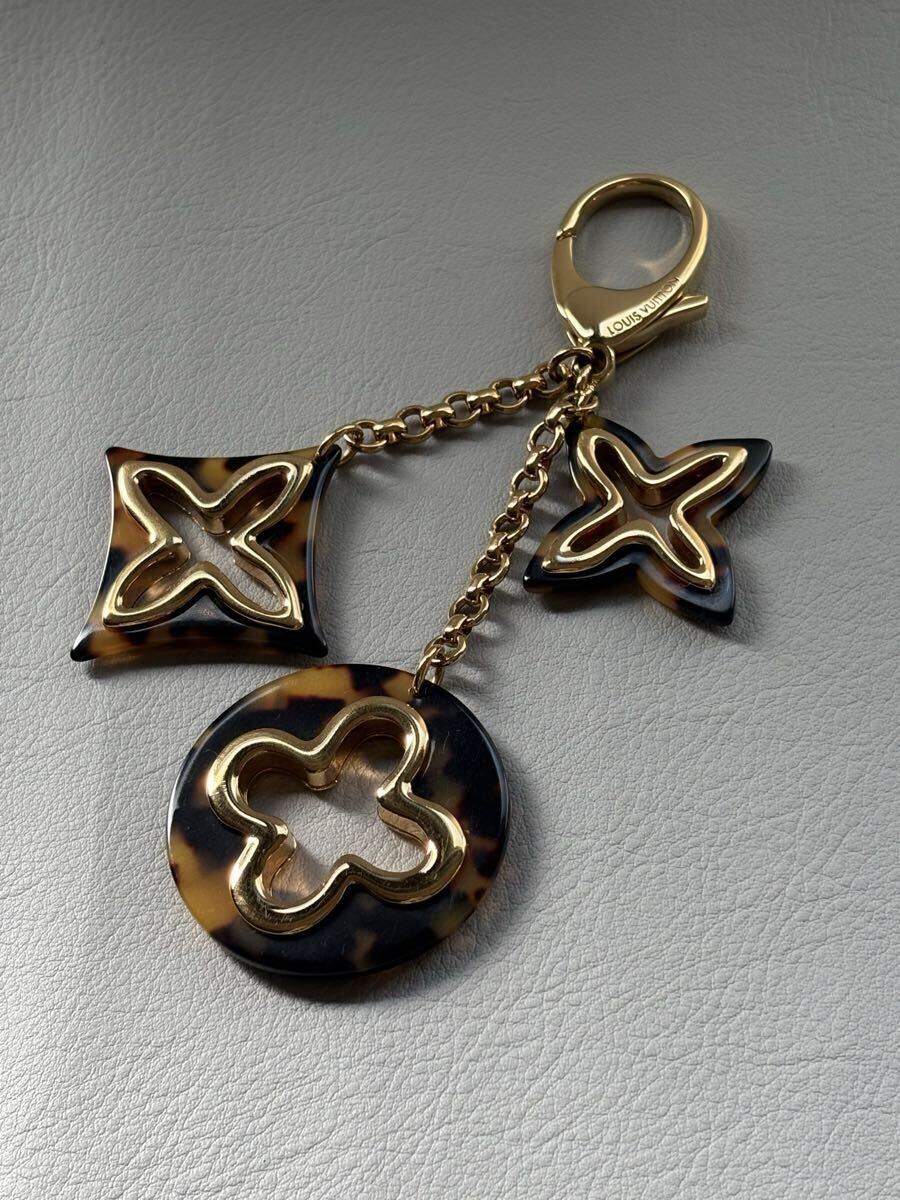 LOUIS VUITTON ルイヴィトン モノグラム べっ甲風 ゴールド×ブラウン系カラー バッグチャーム キーホルダー アクセサリー 装飾小物