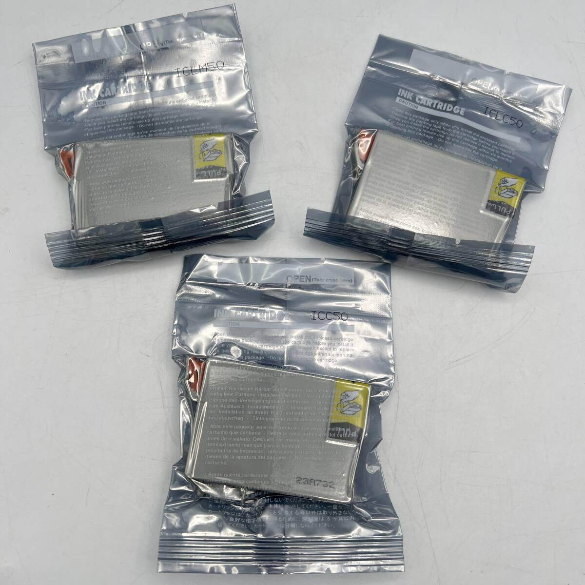 i6612HI インクカートリッジ 3点 メーカー/使用期限不明 ICLM50 ICLC50 ICC50 ライトマゼンタ ライトシアン シアン 消耗品 サプライ