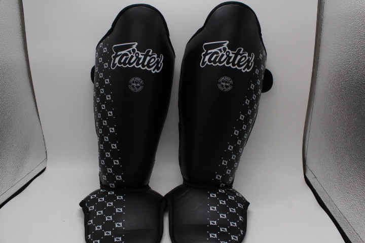 Fairtex フェアテックス 競技用 ムエタイ シンガード Sサイズ ブラック レガース