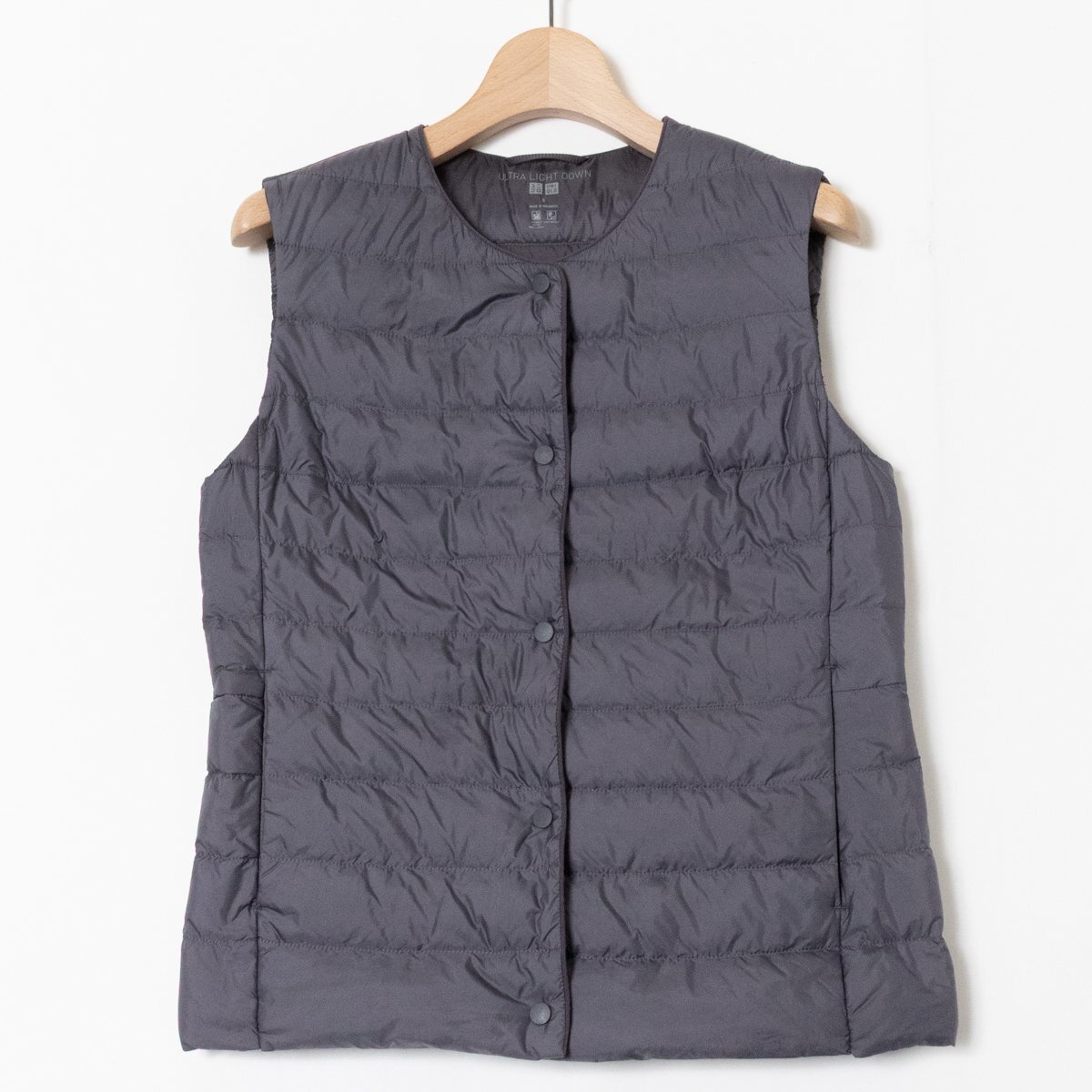 UNIQLO ユニクロ ウルトラライトダウンコンパクトベスト Sサイズ 211-440954 ナイロン ダウン フェザー グレー 防寒 軽量 秋冬 レディース