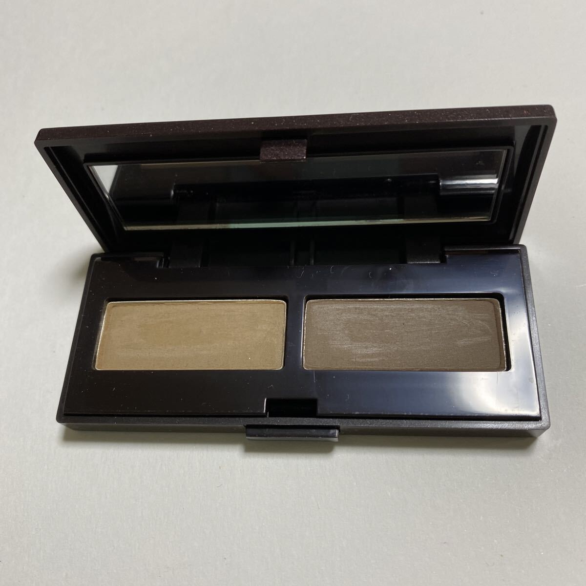 ローラメルシエ　ブロウパウダーデュオ　ディープブロンド　眉墨　パウダーアイブロウ