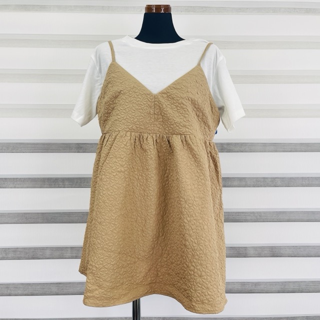 送料無料 新品タグ付き remiel 半袖Tシャツ付きキャミソール レディース Lサイズ エンボスフラワー柄? 衣類 モカ/515167在★16