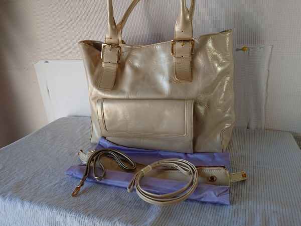 ★美品★6M4166F★トートバッグ★ シャンパンゴールド系　BARCOS　使用感も少なく非常に綺麗です　メンズ＆レディース