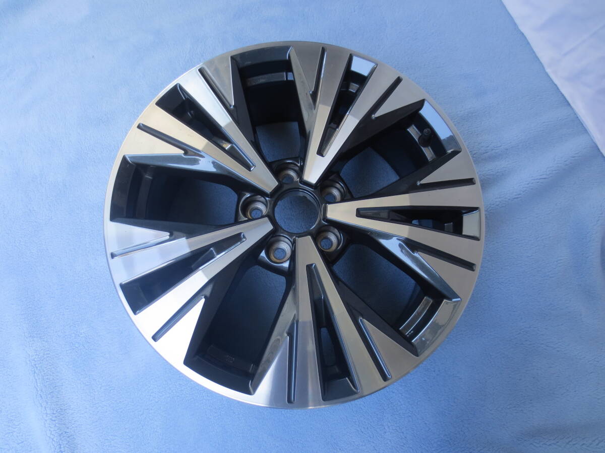 エクストレイルT33　18インチ　純正アルミホイル　18X7,5J　40　5H　美品良品　