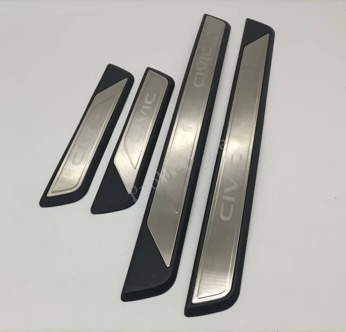 ホンダ　 シビックタイプR　FL5　　ドア スカッフプレート ステップガード　4PCSセット