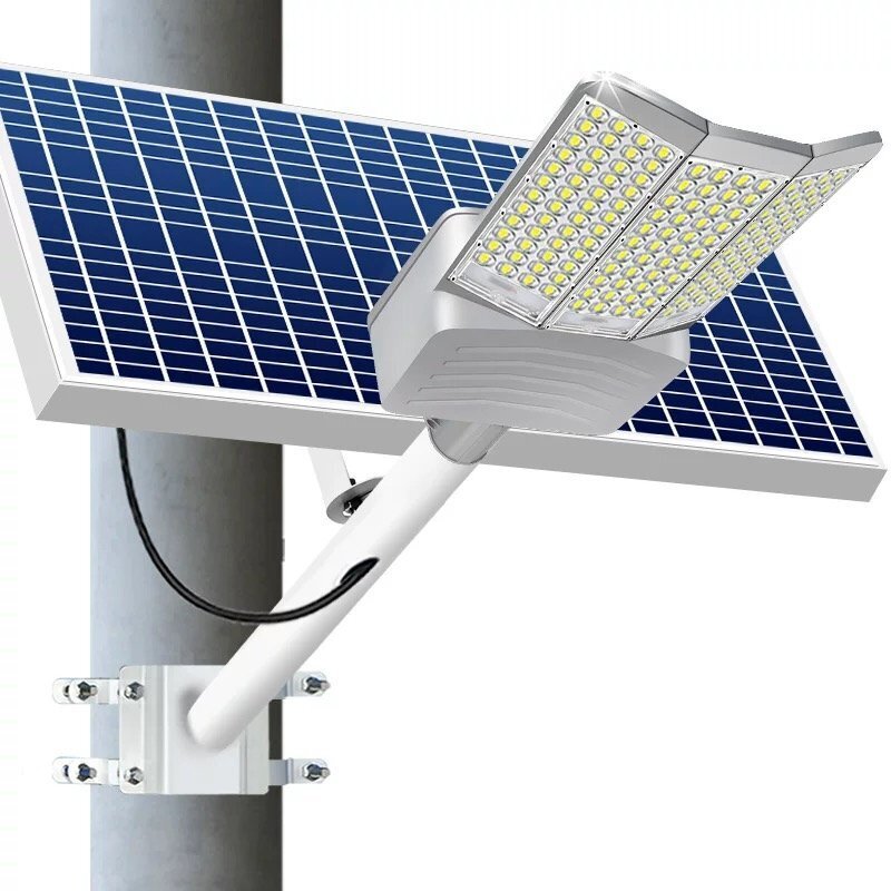 LED投光器 四面発光 ソーラーライト屋外用ライト 防水 高輝度 街灯 太陽光発電 防犯ライト庭用 ガーデンライト 駐車場 照明