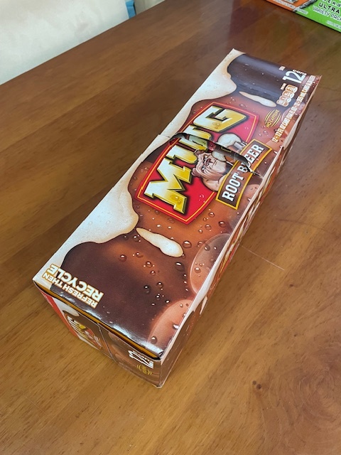 【国内未発売】米国版 アメリカ MUG ROOT BEER マグ ルートビア ルートビール 湿布味【未開封】