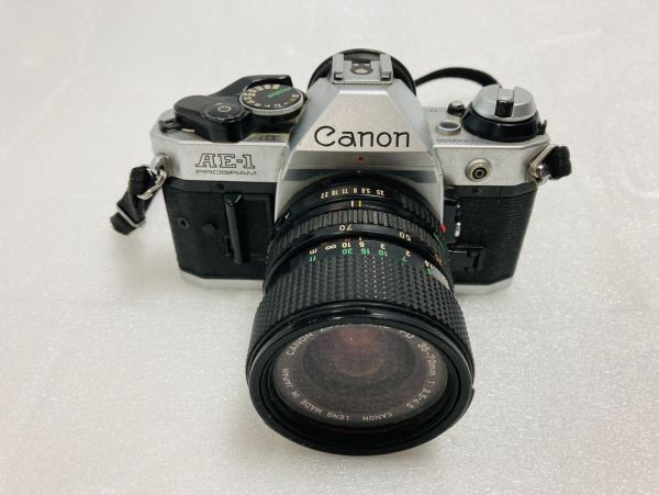 E562 カメラ　キャノン　canon AE-1　フィルムカメラ　レトロ　昭和　クラシカル　ヴィンテージ　趣味