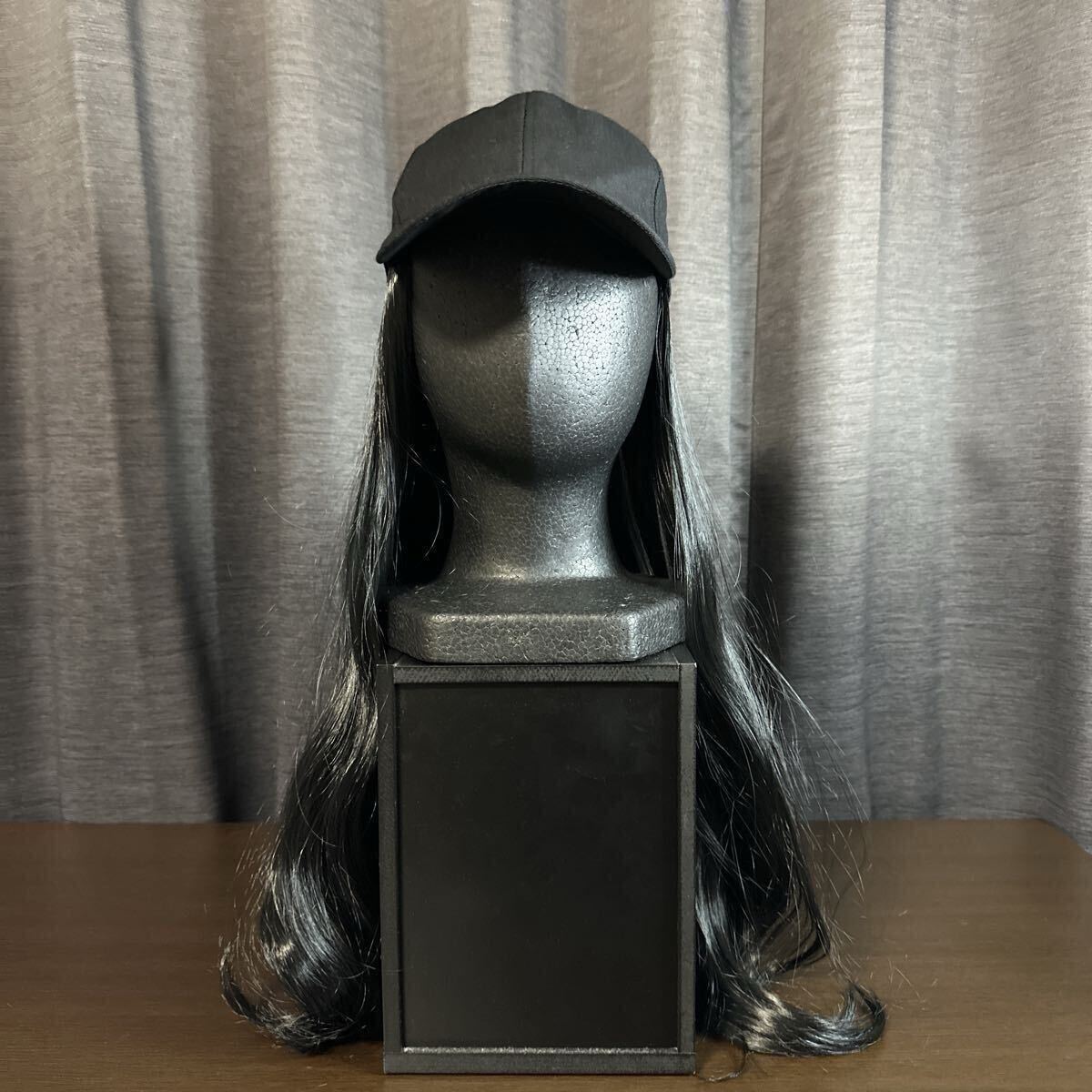 【新品未使用】 ウィッグ　キャップ 帽子　黒髪 ロング ファッション