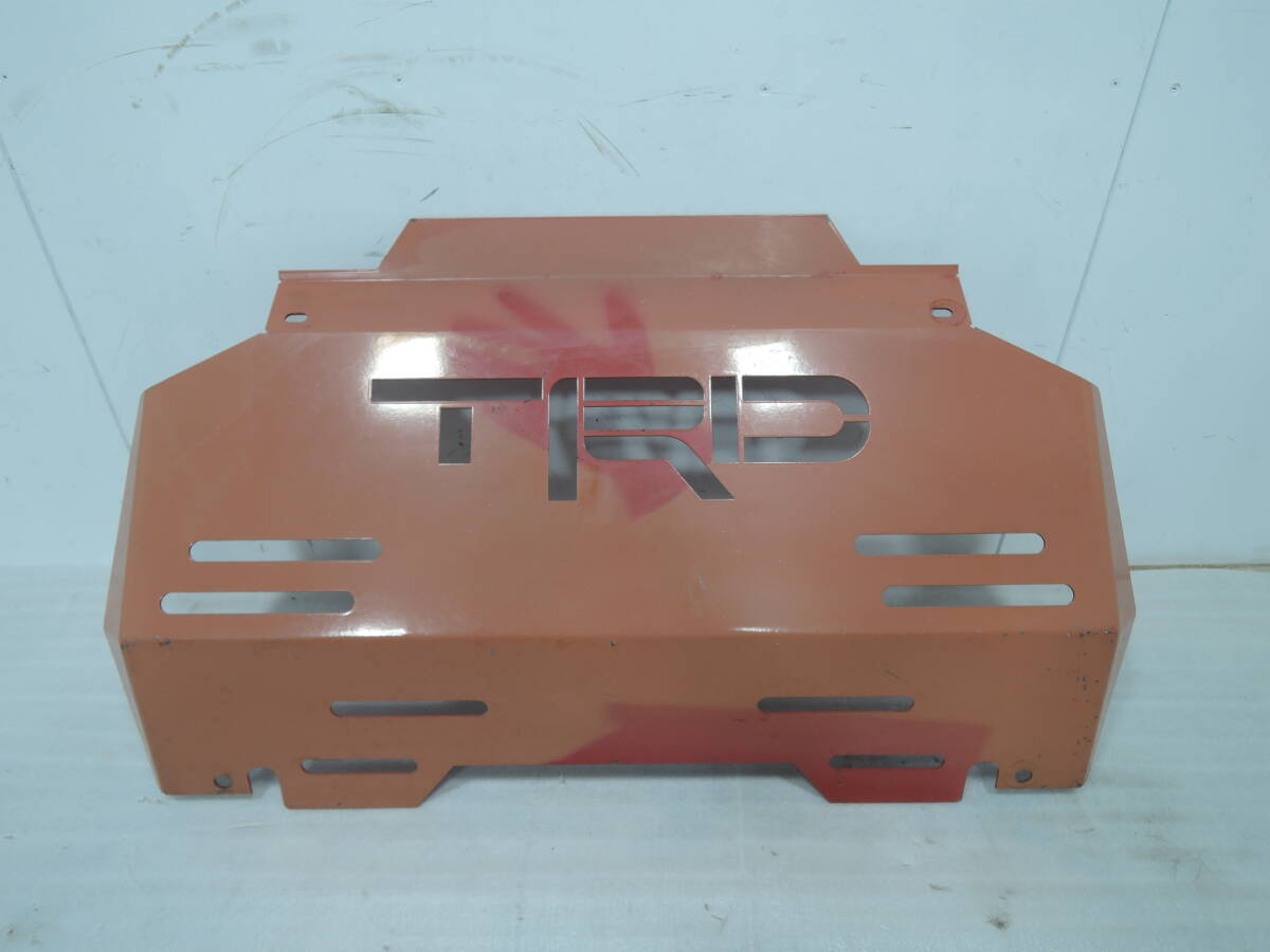 トヨタ・ハイラックス HILUX REVO GUN125 レッド TRD フロント スキッドプレート アンダー ガード 