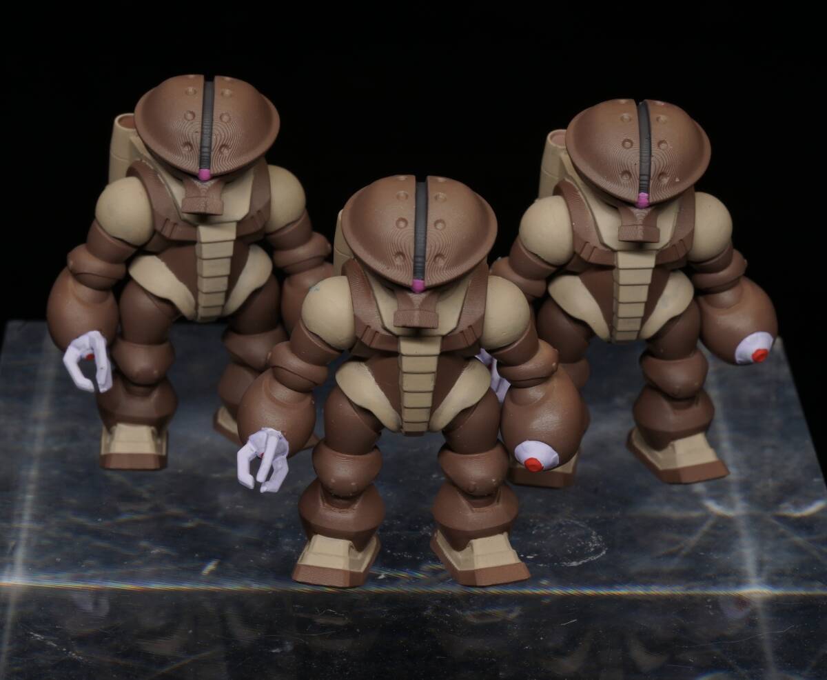 アッガイ　サンダーボルト版