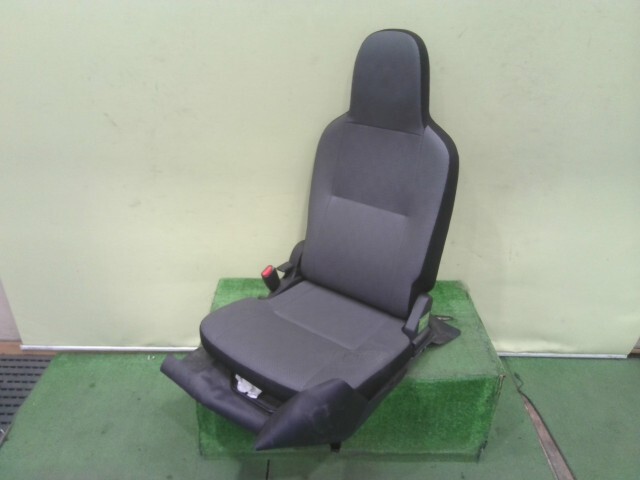 ハイゼット EBD-S321V アシスタントシート KF-VE W19 中古