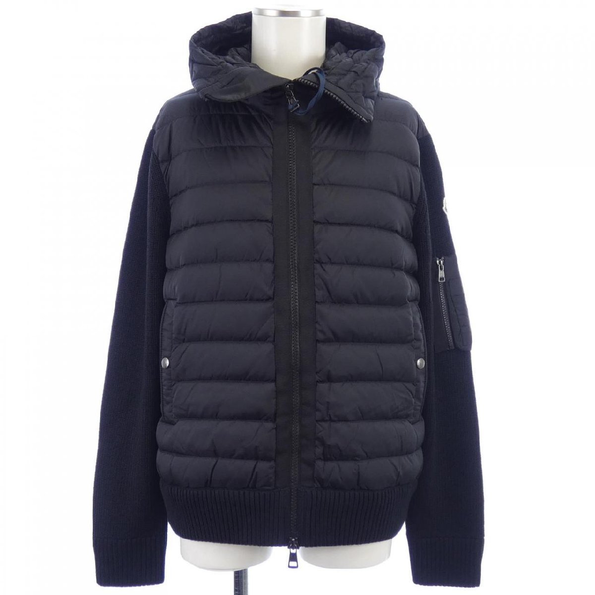 【新品】モンクレール MONCLER K20919B50800 ダウンジャケット