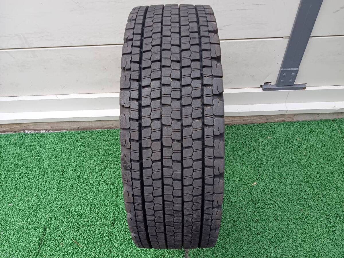 ★残り溝約11.5-13.0mm★23年製★ ブリヂストンECOPIA W901 245/70R19.5 136/134J　1本 スタッドレス　C920