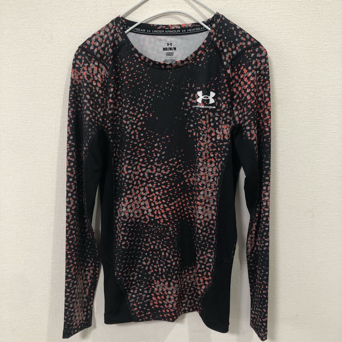 ★ アンダーアーマー UNDER ARMOUR コンプレッション インナー 長袖 Mサイズ ヒートギア 1375540