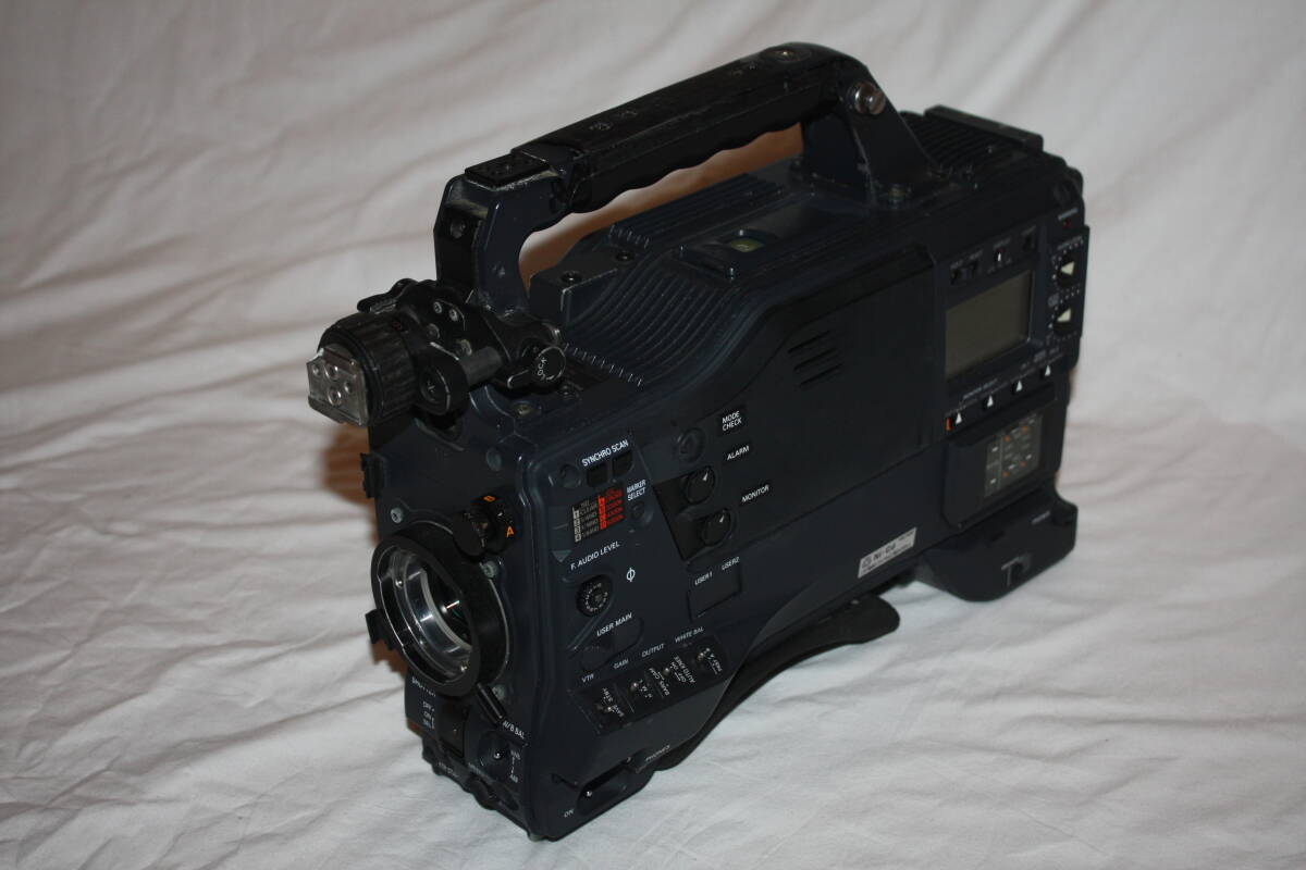 Panasonic　AJ-HDX400　DVCPRO HDカメラレコーダー（検索：ビデオカメラ、SONY、PMW-、HDR-、HXR-、AG-HPX、AG-AC、AJ-PX）
