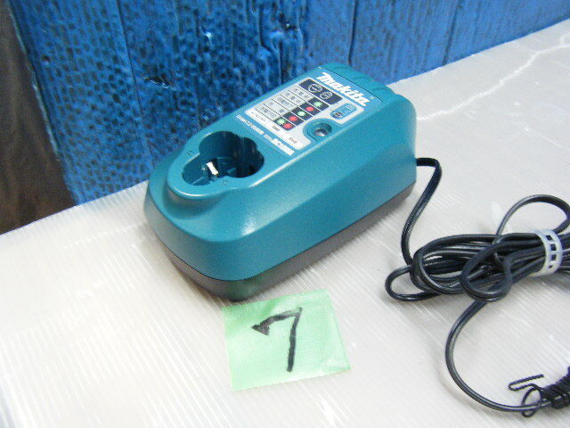 美品★マキタ 充電器 DC10WA AC100V マキタ専用 電動 工具