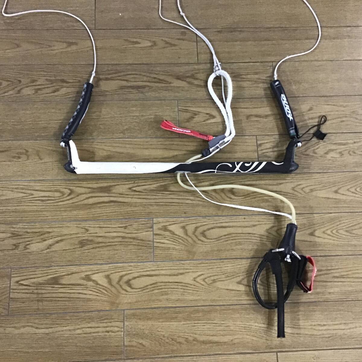 【中古カイトボード】F-ONE エフワン【KITE BAR 55cm 4LINES】ハイY仕様 カイトボード カイトサーフィン KITEBOARD KITESURFING 正規品