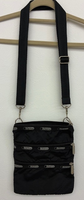 【大特価品】 レスポートサック LeSportsac バッグ ショルダーバッグ ３ポケット ３ジップ ポシェット オシャレ 608